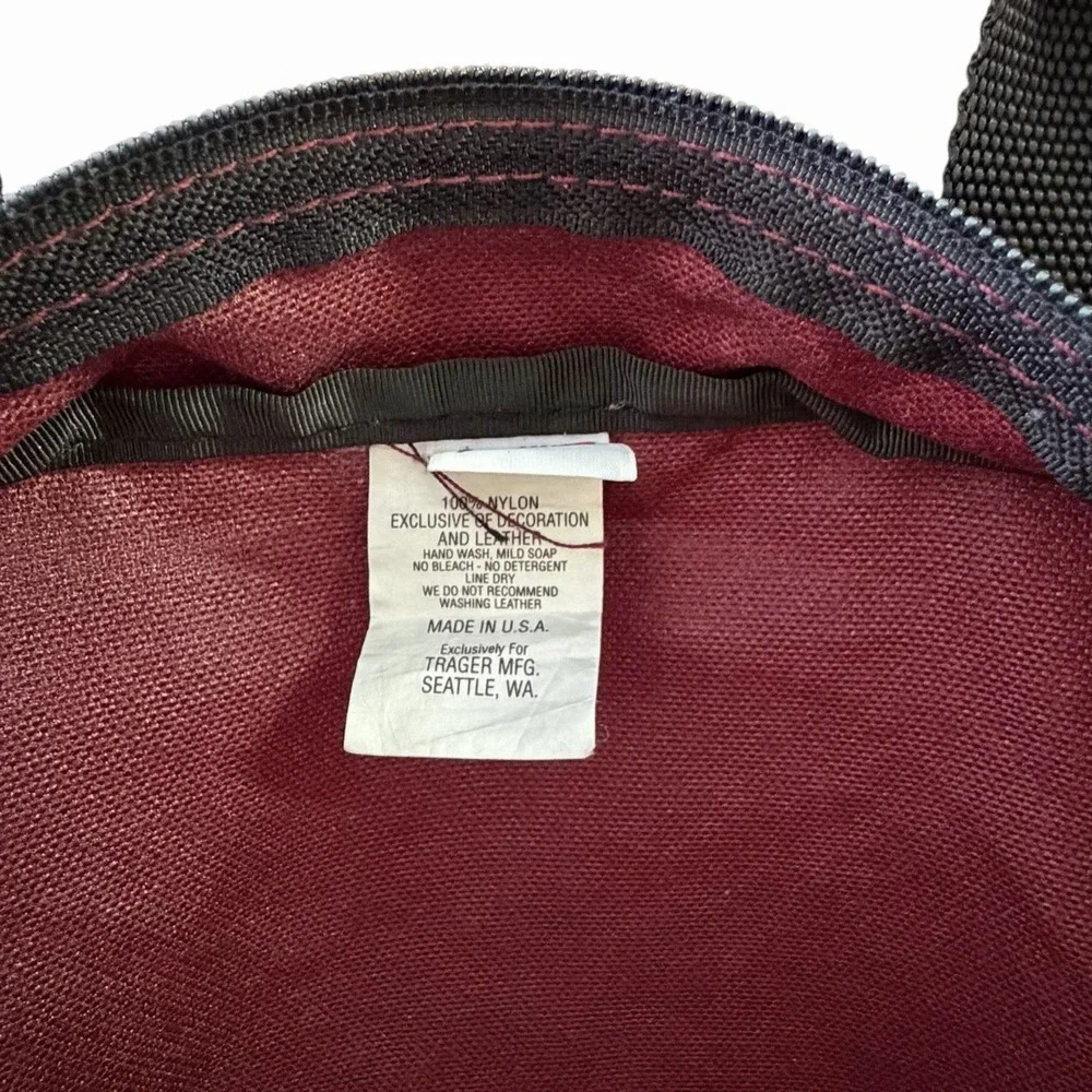 Vintage Trager‎ USA Seattle Shoulder Crossbody Bag Campus Organizer Nylon Maroon
